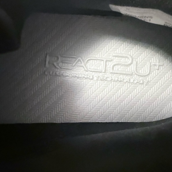 Saucony React2U+ Black Insoles - Picture 2 of 6